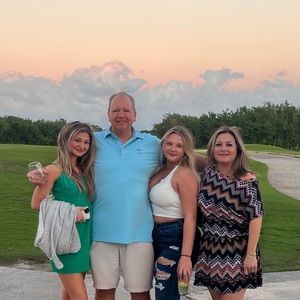 Meet your Posher, Carly